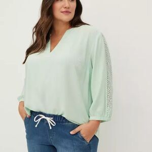 Torrid Mint Teal Challis V neck Embroidered Top Women's Size 1X